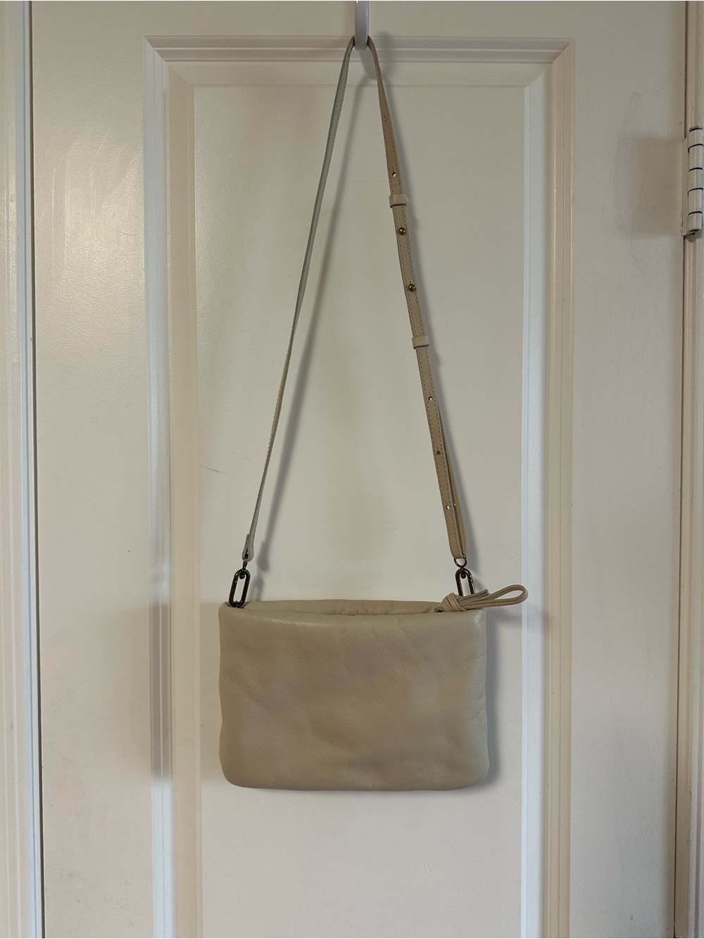 Madewell “The Puff” Crossbody Bag in Bone - Picture 8 of 8
